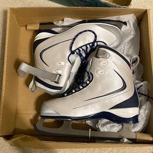 Lake Placid Women’s NEW Ice Skates